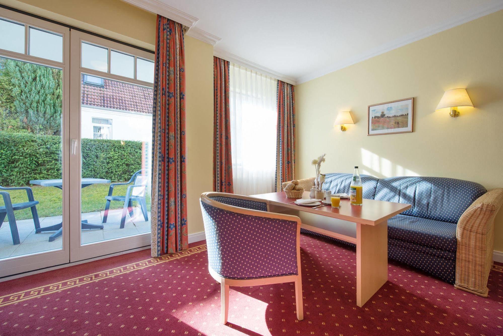 Aparthotel Kuehlungsborn, Villa Am Konzertgarten Экстерьер фото