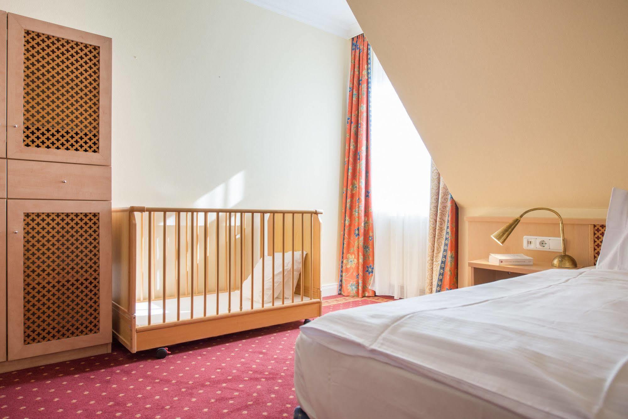 Aparthotel Kuehlungsborn, Villa Am Konzertgarten Экстерьер фото